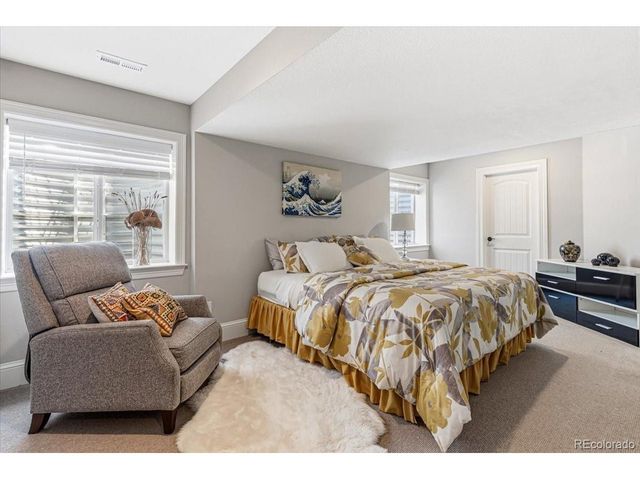 26512 E Calhoun Pl, Aurora, CO 80016