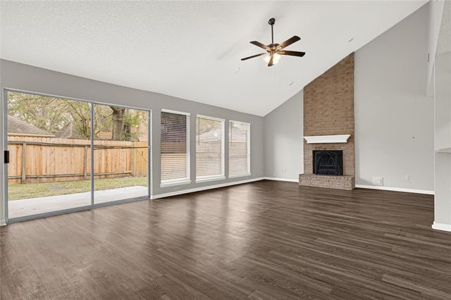 2314 Bright Meadows Drive, Missouri City, TX 77489