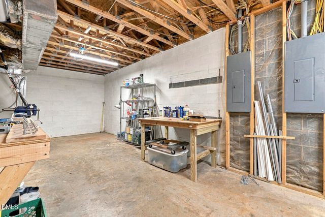89 Cloverdale Drive, Pittsboro, NC 27312
