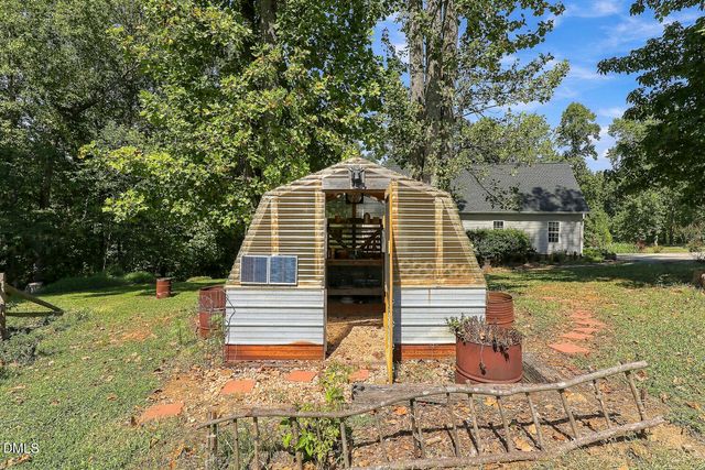 89 Cloverdale Drive, Pittsboro, NC 27312