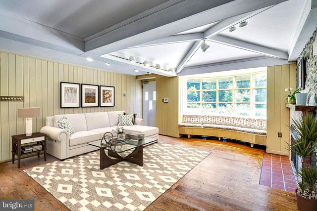 1118 INDIAN CREEK RD, Wynnewood, PA 19096