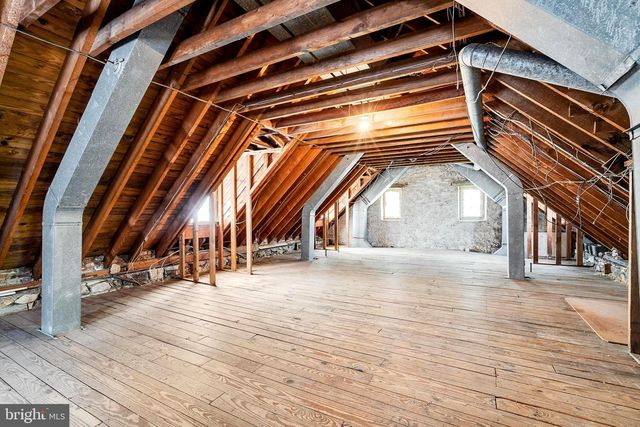 1118 INDIAN CREEK RD, Wynnewood, PA 19096