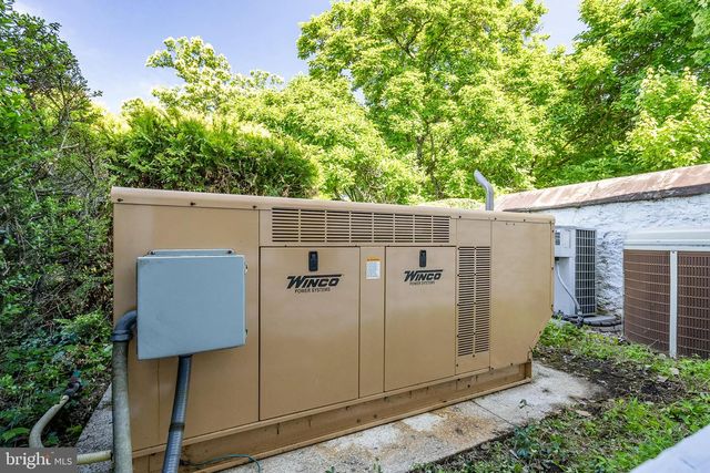 1118 INDIAN CREEK RD, Wynnewood, PA 19096