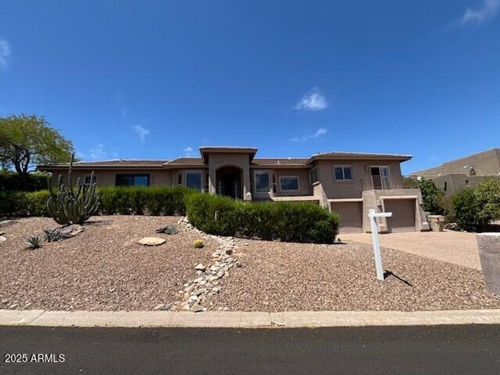 11818 N WINCHESTER Drive, Fountain Hills, AZ 85268