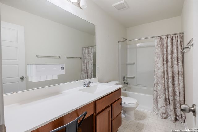 8443 Fortuna Valley, San Antonio, TX 78252