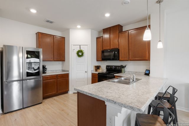 8443 Fortuna Valley, San Antonio, TX 78252