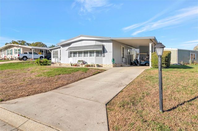 2236 EVERGREEN CIRCLE 1704, Zellwood, FL 32798