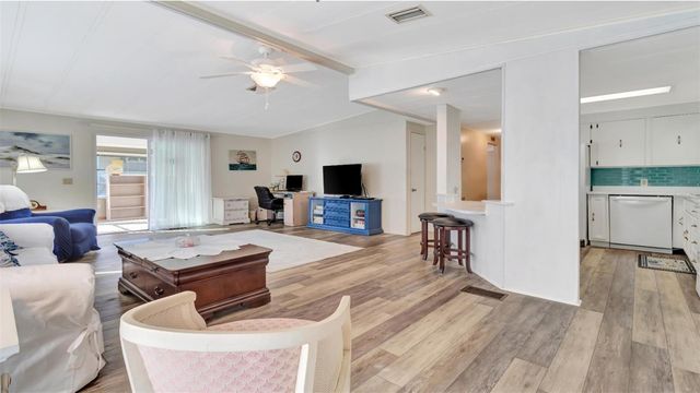 2236 EVERGREEN CIRCLE 1704, Zellwood, FL 32798