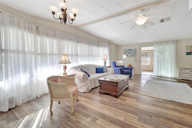 2236 EVERGREEN CIRCLE 1704, Zellwood, FL 32798