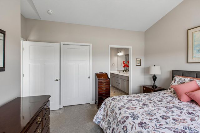 17858 Hamburg Avenue, Lakeville, MN 55044