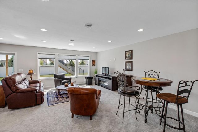 17858 Hamburg Avenue, Lakeville, MN 55044