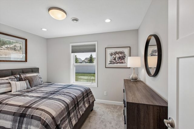 17858 Hamburg Avenue, Lakeville, MN 55044