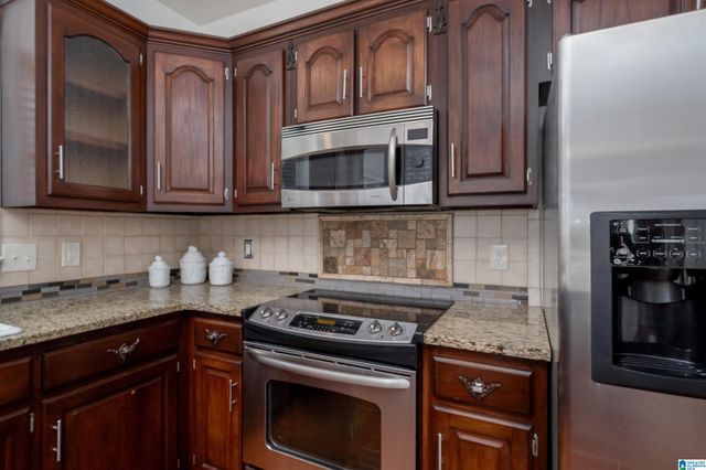 109 KINGSLEY CIRCLE, Alabaster, AL 35007