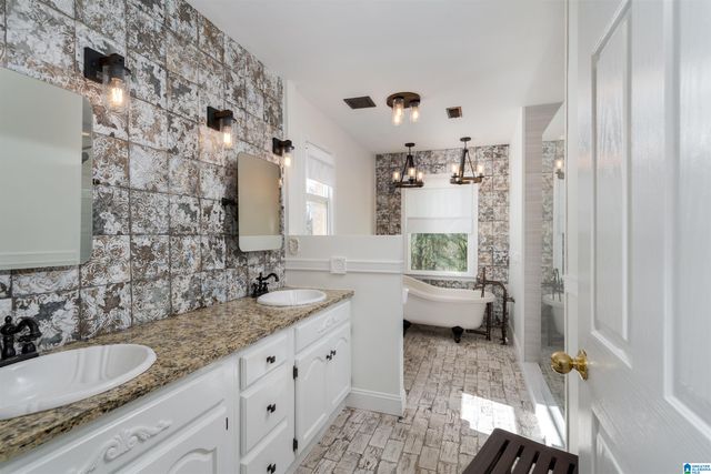 109 KINGSLEY CIRCLE, Alabaster, AL 35007