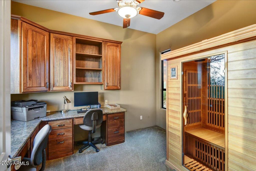 Image 18 of property listing at 822 S BROADWAY Lane, Gold Canyon, AZ 85119