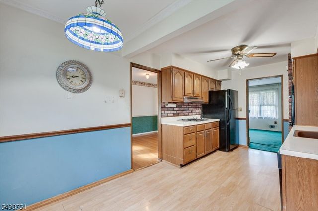 106 Winding Rd, Woodbridge Twp., NJ 08830