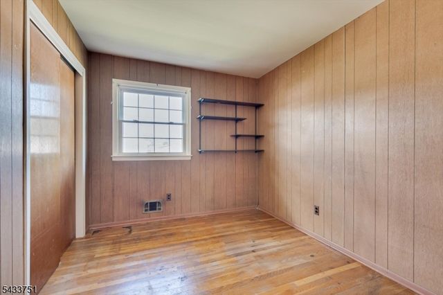 106 Winding Rd, Woodbridge Twp., NJ 08830