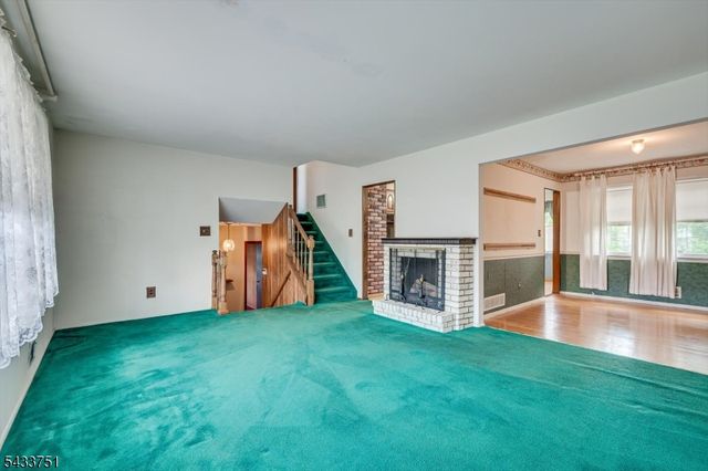 106 Winding Rd, Woodbridge Twp., NJ 08830
