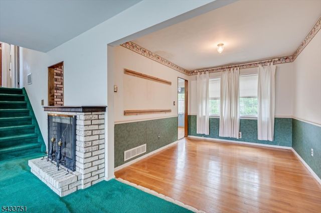 106 Winding Rd, Woodbridge Twp., NJ 08830