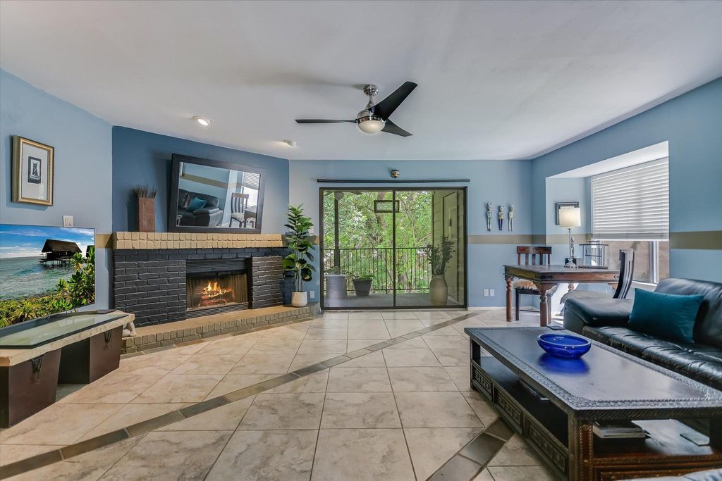 1135 Barton Hills DR 206, Austin, TX 78704