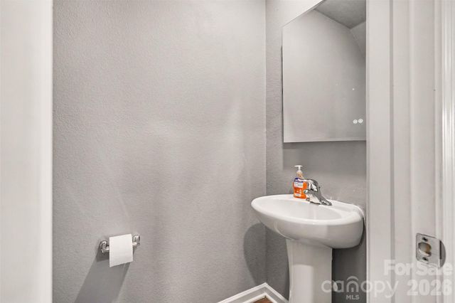 1112 Creedmore Court, Charlotte, NC 28215