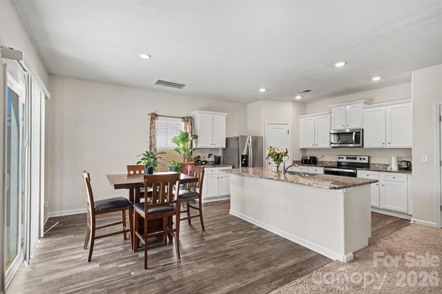 1112 Creedmore Court, Charlotte, NC 28215