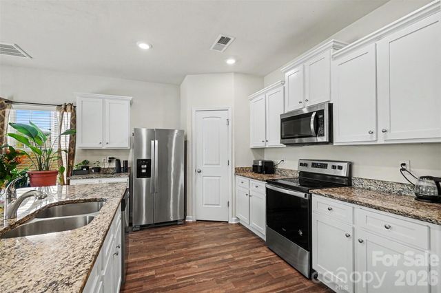 1112 Creedmore Court, Charlotte, NC 28215