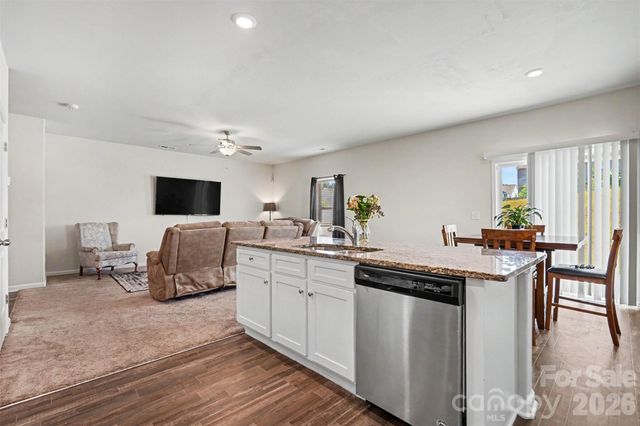 1112 Creedmore Court, Charlotte, NC 28215