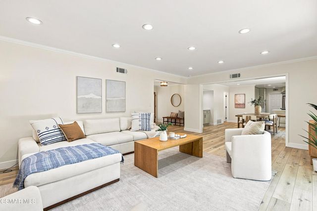 8326 Fable Avenue, West Hills, CA 91304