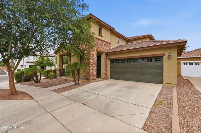3246 E CARLA VISTA Drive, Gilbert, AZ 85295
