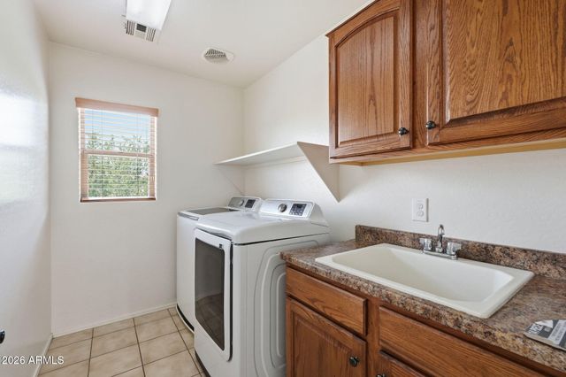 3246 E CARLA VISTA Drive, Gilbert, AZ 85295