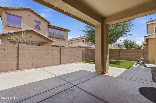 3246 E CARLA VISTA Drive, Gilbert, AZ 85295
