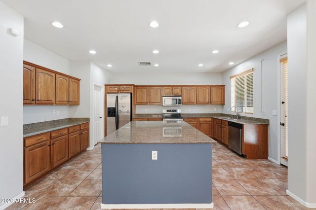 3246 E CARLA VISTA Drive, Gilbert, AZ 85295