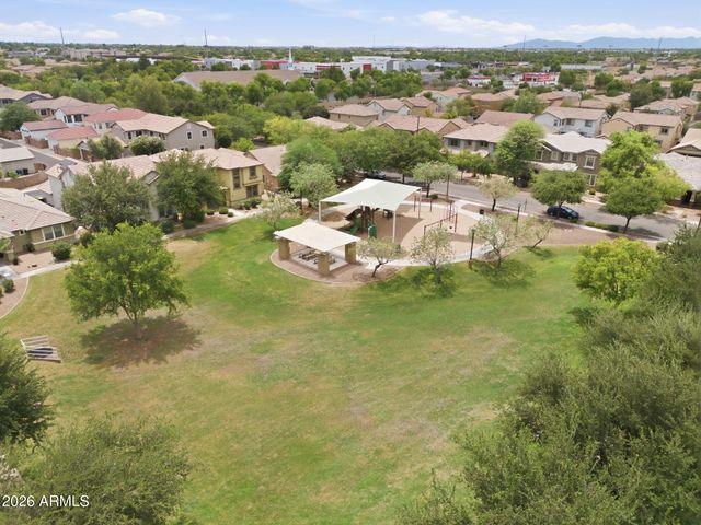 3246 E CARLA VISTA Drive, Gilbert, AZ 85295