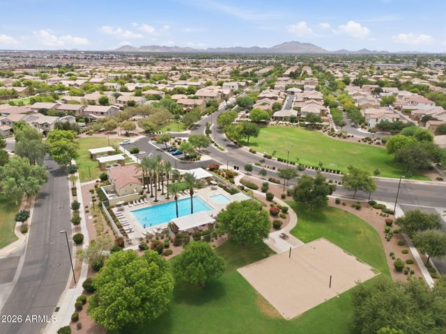 3246 E CARLA VISTA Drive, Gilbert, AZ 85295