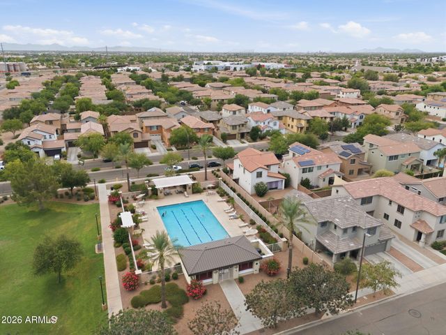 3246 E CARLA VISTA Drive, Gilbert, AZ 85295