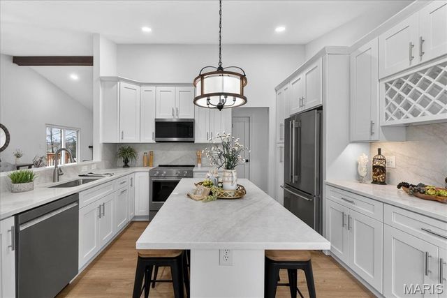 16858 Babler View Drive, Wildwood, MO 63011