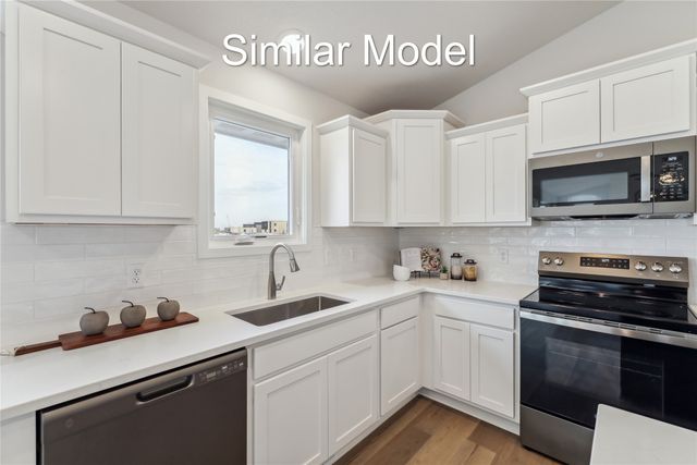 1613 NW Benjamin Drive, Ankeny, IA 50023