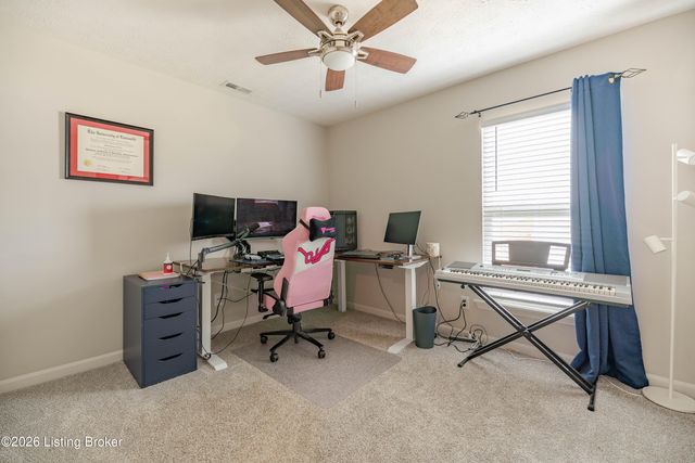 127 Goldeneye Ct, Shepherdsville, KY 40165