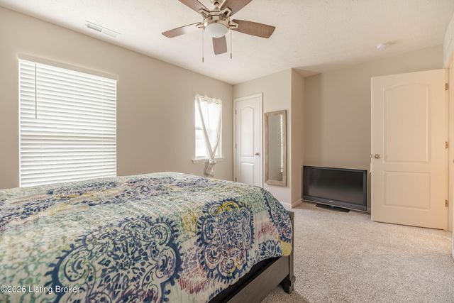 127 Goldeneye Ct, Shepherdsville, KY 40165