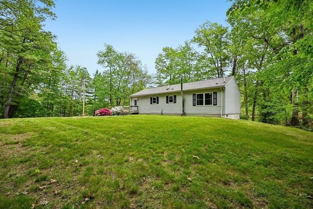 65 S Row Rd, Lunenburg, MA 01462