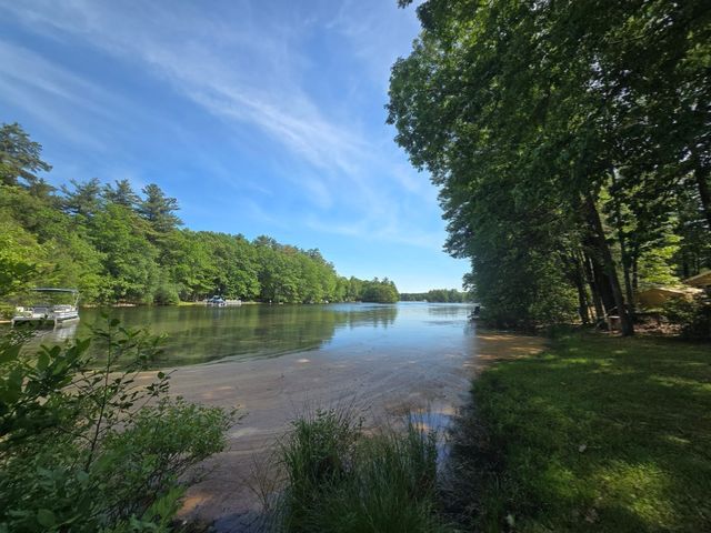 65 S Row Rd, Lunenburg, MA 01462