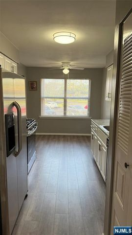 324 Sharon Court 324, Woodbridge, NJ 07095