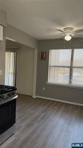 324 Sharon Court 324, Woodbridge, NJ 07095