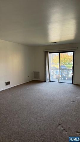 324 Sharon Court 324, Woodbridge, NJ 07095