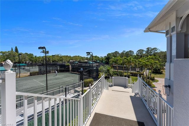 1415 Sweetwater CV 102, Naples, FL 34110