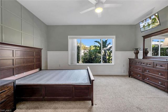 1415 Sweetwater CV 102, Naples, FL 34110