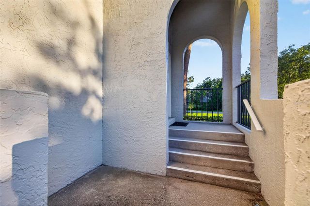 4843 NAPOLI COURT NE, St Petersburg, FL 33703