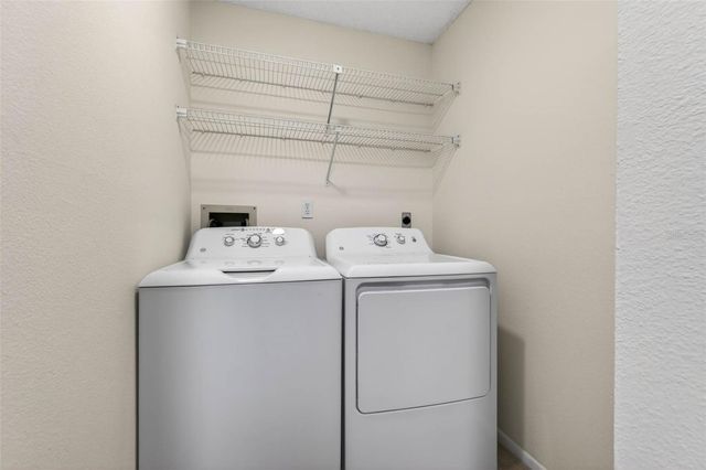 4843 NAPOLI COURT NE, St Petersburg, FL 33703