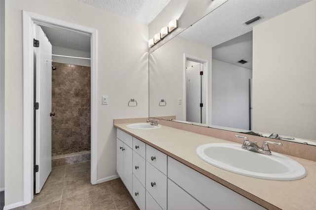 4843 NAPOLI COURT NE, St Petersburg, FL 33703